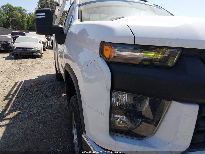 2020 CHEVROLET SILVERADO 2500HD auction photo 6