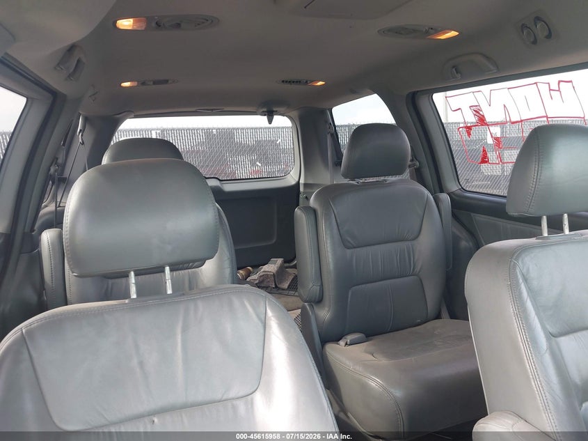 2004 HONDA ODYSSEY auction photo 8