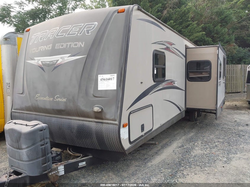 2014 FOREST RIVER TRACKER auction photo 2