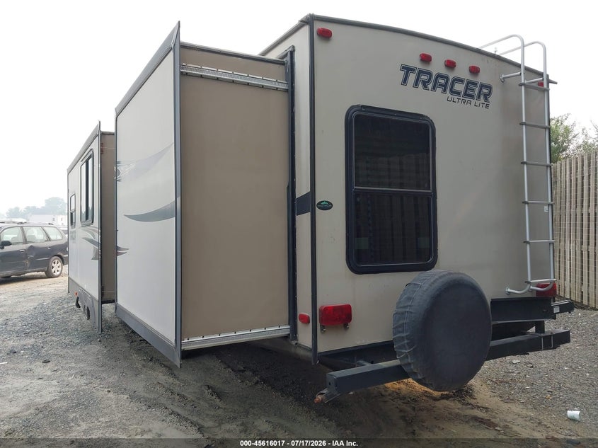 2014 FOREST RIVER TRACKER auction photo 3