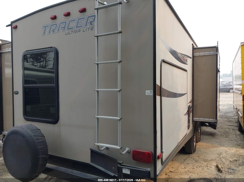 2014 FOREST RIVER TRACKER auction photo 4