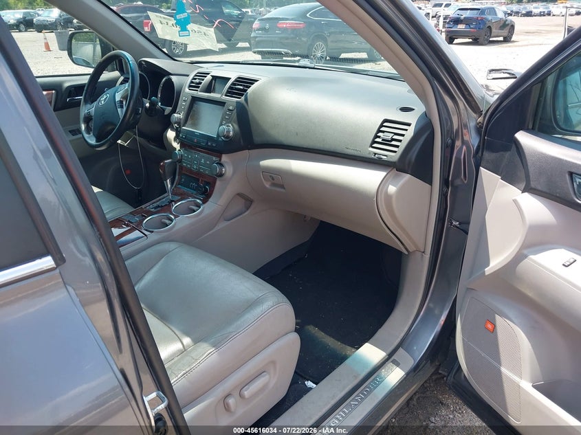 2011 TOYOTA HIGHLANDER SPORT UTILITY VEHICLE 3.5L V-6 DOHC, VVT, 270HP