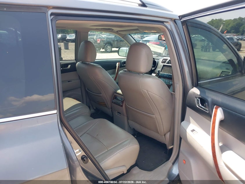 2011 TOYOTA HIGHLANDER SPORT UTILITY VEHICLE 3.5L V-6 DOHC, VVT, 270HP