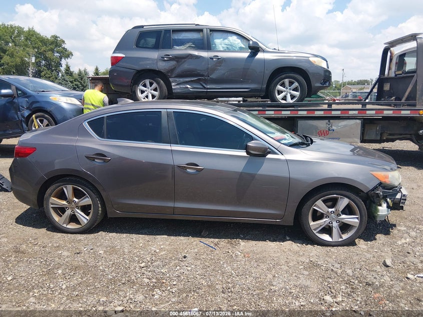 2013 Acura Ilx 2.0L VIN: 19VDE1F77DE012391 Lot: 45616067