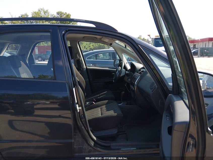2008 SUZUKI SX4 auction photo 5