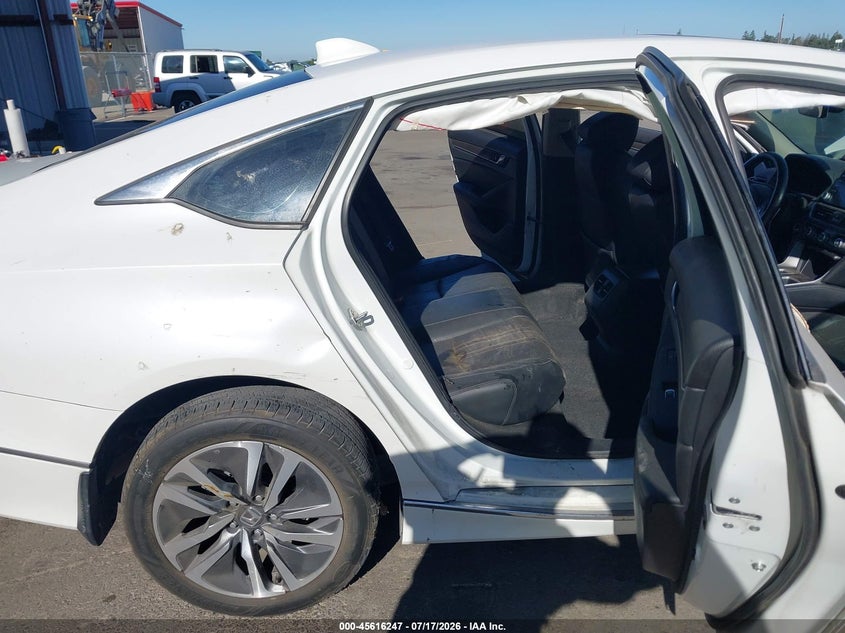 2018 HONDA ACCORD HYBRID auction photo 8