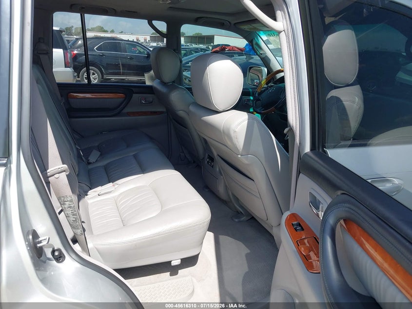 2007 LEXUS LX 470 auction photo 8