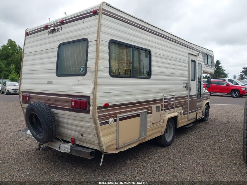 1984 CHEVROLET G30 auction photo 4