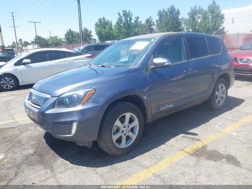 2013 TOYOTA RAV4 EV auction photo 2