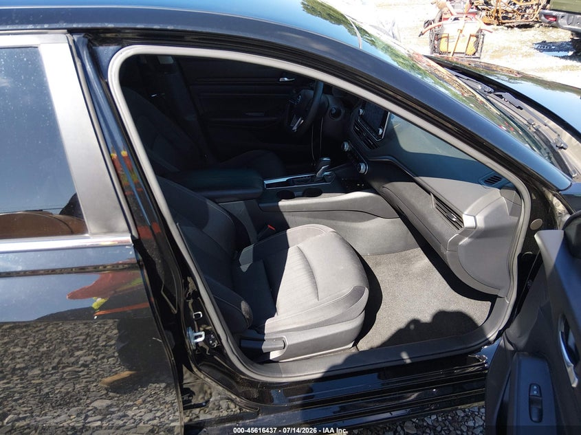 2020 NISSAN ALTIMA auction photo 5
