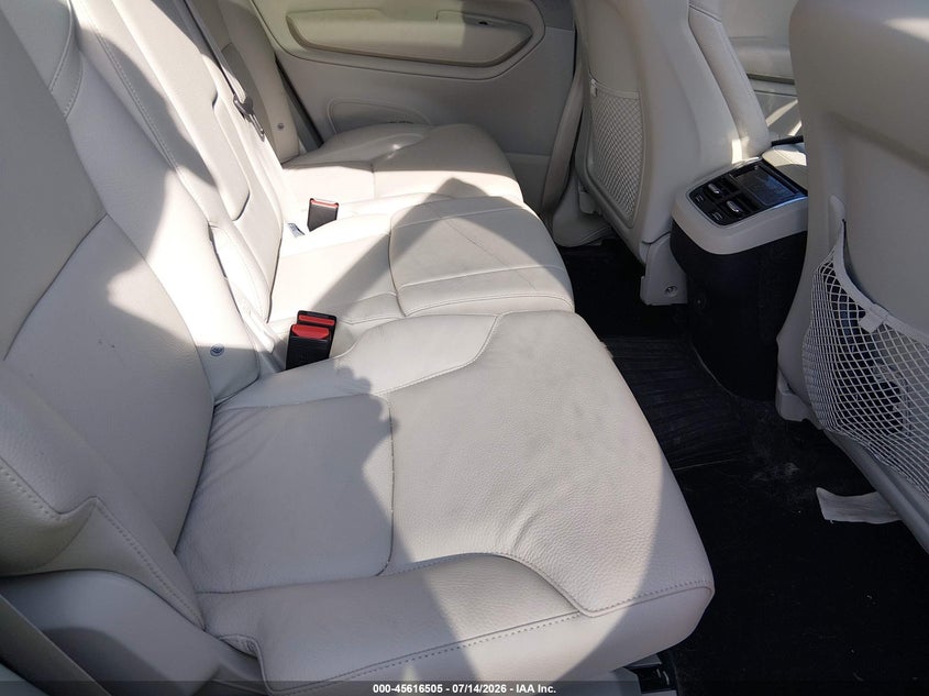 2023 Volvo Xc90 B6 Plus 7-Seater VIN: YV4062PN2P1956237 Lot: 45616505