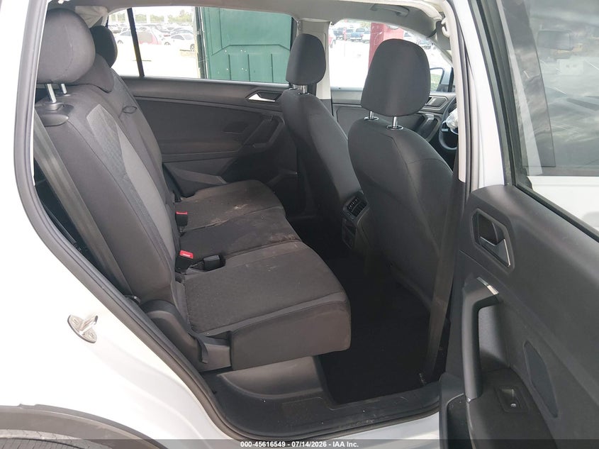 2019 VOLKSWAGEN TIGUAN auction photo 8