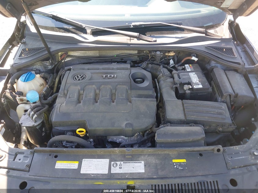 2015 Volkswagen Passat 2.0L Tdi Se VIN: 1VWBV7A39FC034003 Lot: 45616656