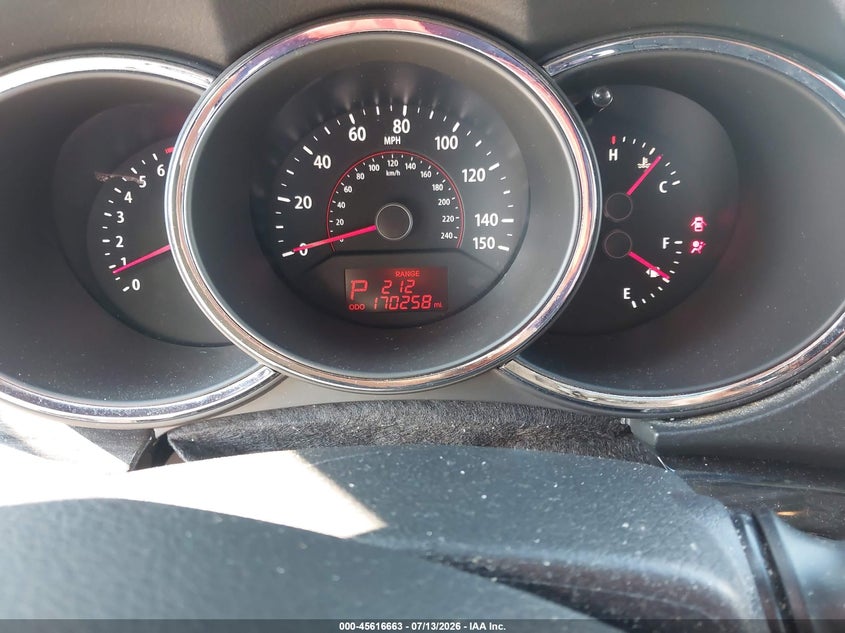 2011 KIA SORENTO auction photo 7