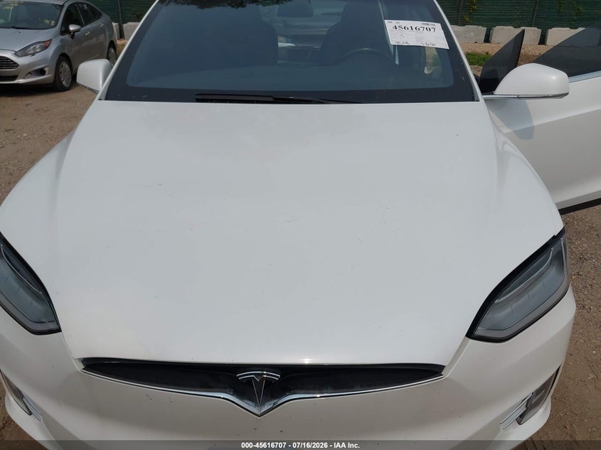 2020 Tesla Model X Long Range Dual Motor All-Wheel Drive/Long Range Plus Dual Motor All-Wheel Drive VIN: 5YJXCBE2XLF285999 Lot: 45616707