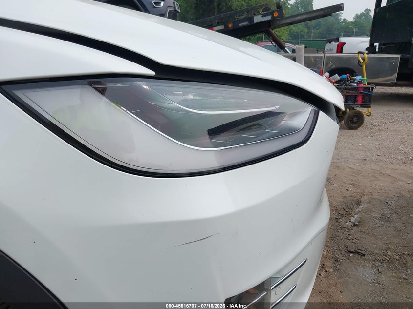 2020 Tesla Model X Long Range Dual Motor All-Wheel Drive/Long Range Plus Dual Motor All-Wheel Drive VIN: 5YJXCBE2XLF285999 Lot: 45616707