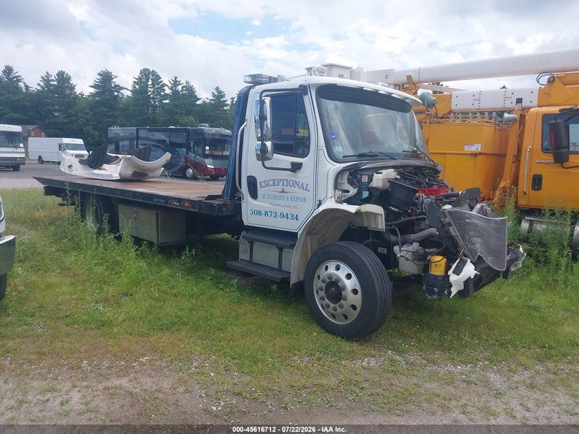 2018 FREIGHTLINER M2 106 auction photo 1