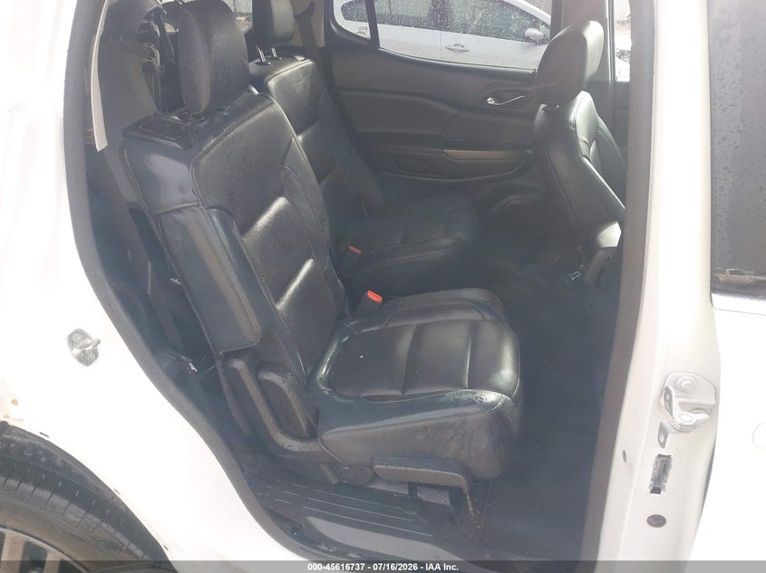 2017 GMC ACADIA auction photo 8