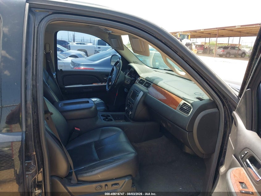2008 GMC YUKON XL 1500 auction photo 5