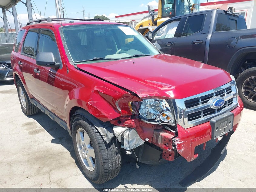 Vin: 1fmcu0d72bkc51386, lot: 46115255, ford escape xlt 2011 img_1
