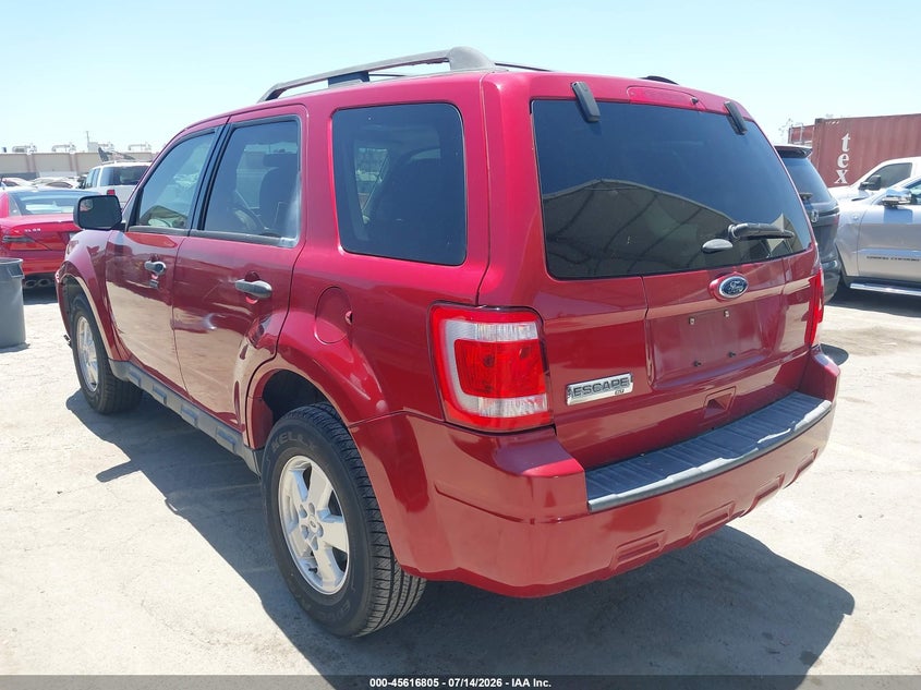 Vin: 1fmcu0d72bkc51386, lot: 46115255, ford escape xlt 20113