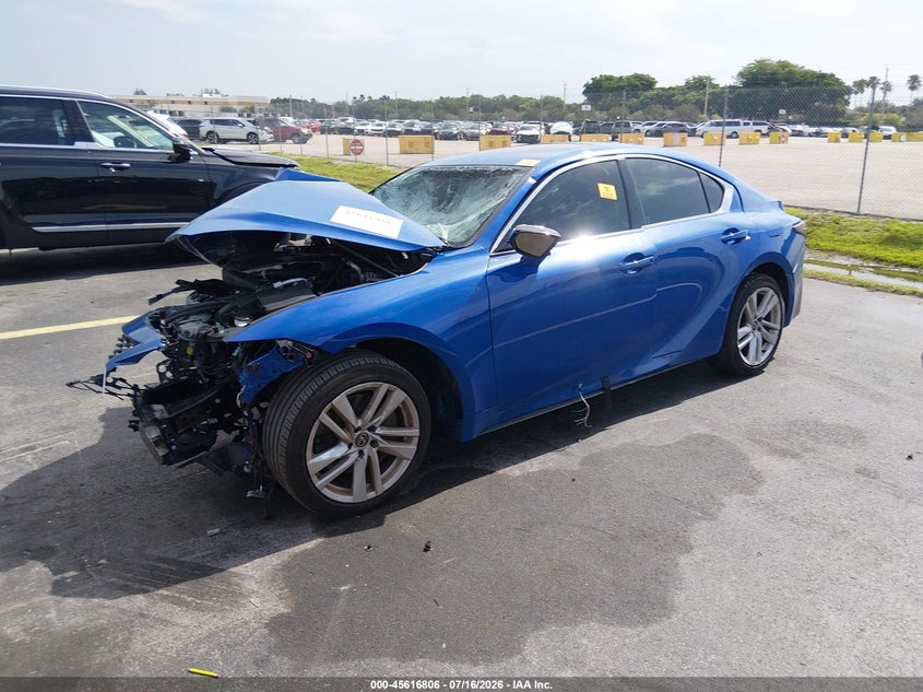 Vin: jthca1d21r5132940, lot: 46115256, lexus is 300 20242