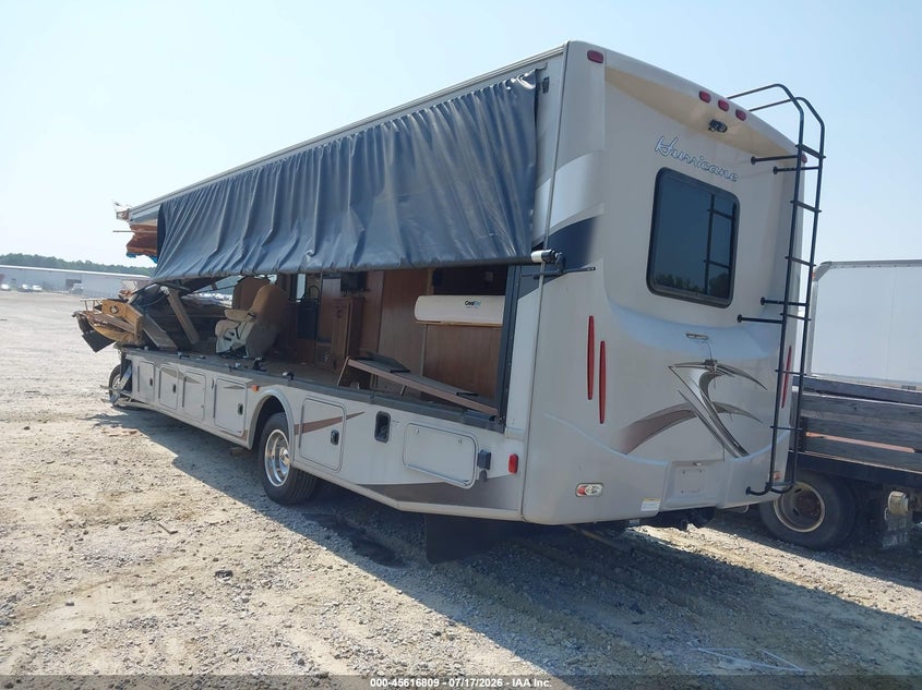 2014 FORD DETROIT CHASSIS MOTOR HOME auction photo 3