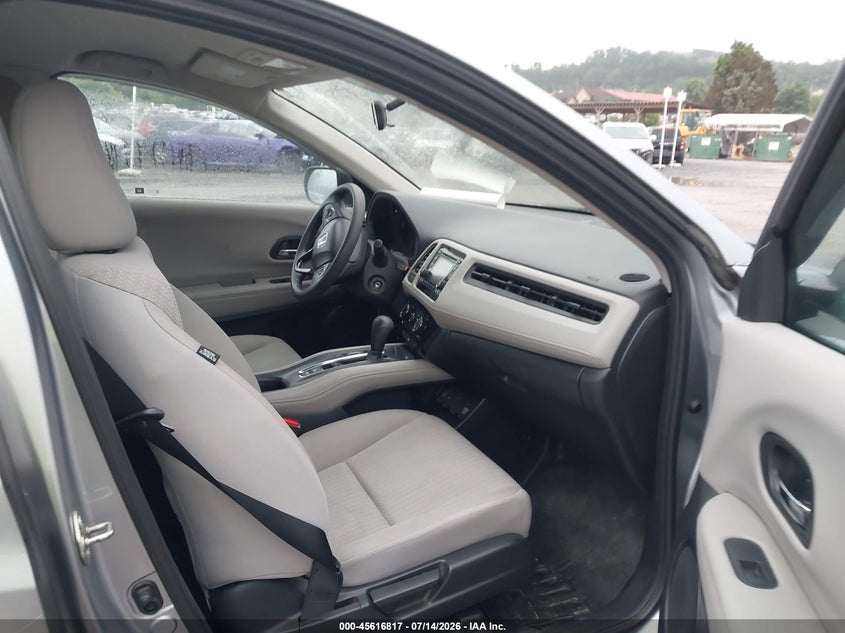2017 HONDA HR-V LX - zdjęcie 5