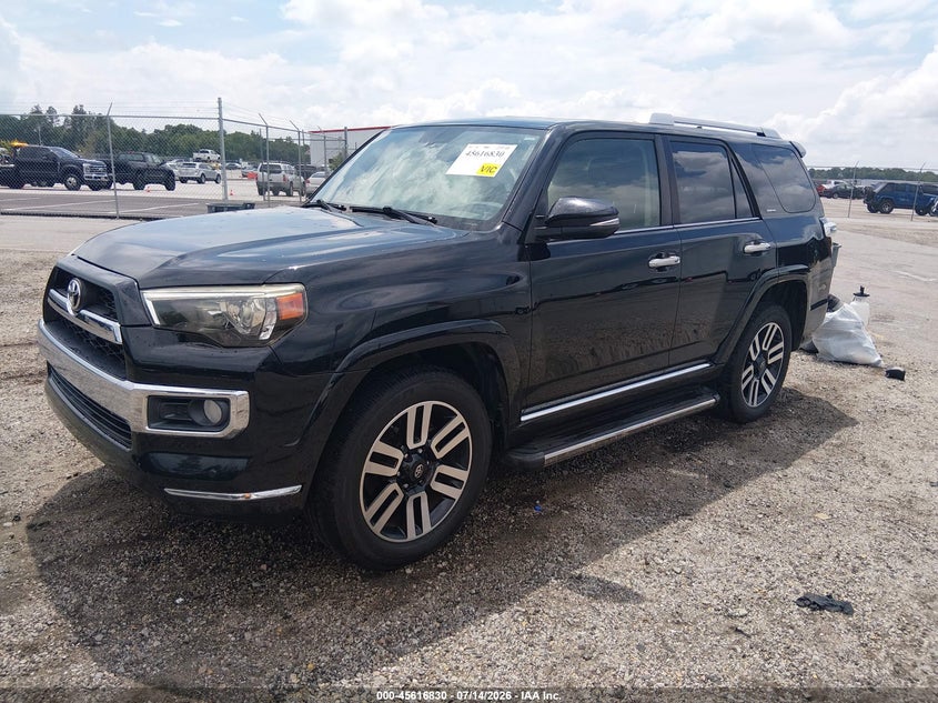 2018 Toyota 4Runner, Right Side, IAAI, VIN JTEBU5JR5J5499093 — photo 2