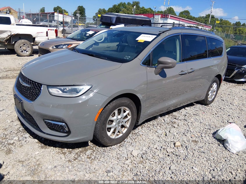 2021 CHRYSLER PACIFICA auction photo 2