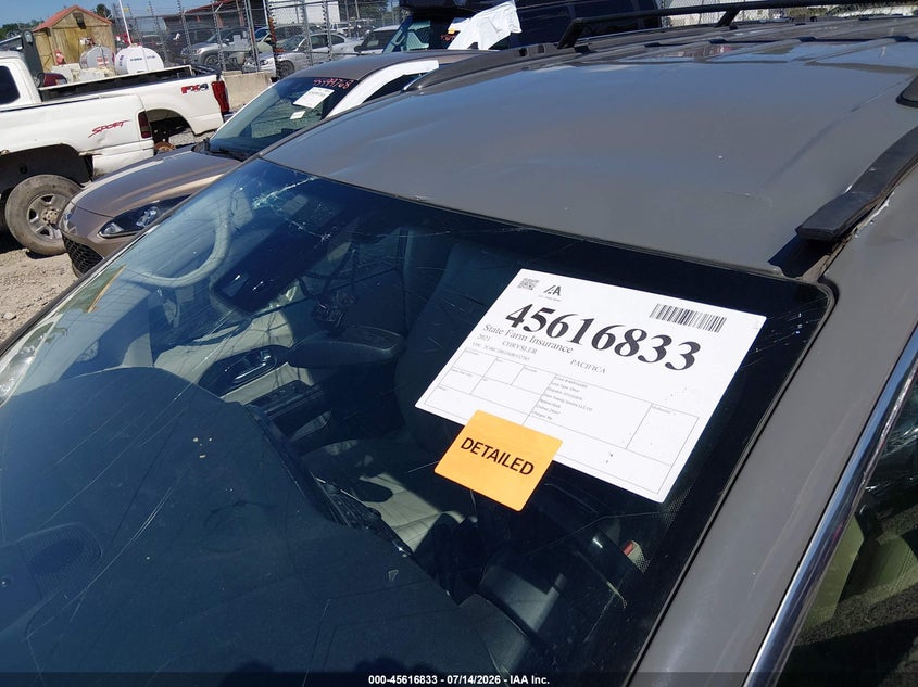 2021 CHRYSLER PACIFICA auction photo 6