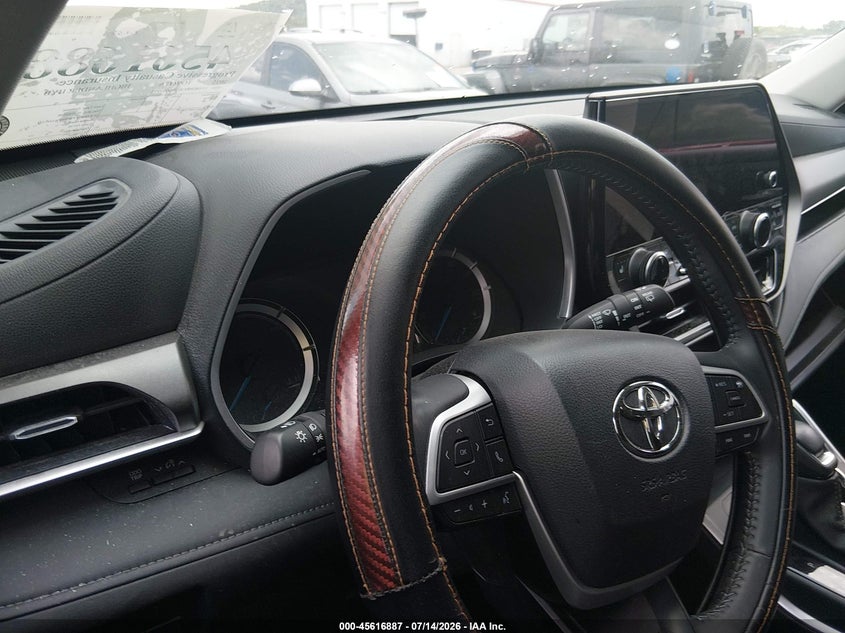 2025 TOYOTA HIGHLANDER HYBRID auction photo 7