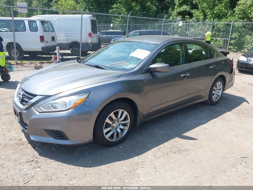 2018 NISSAN ALTIMA auction photo 2