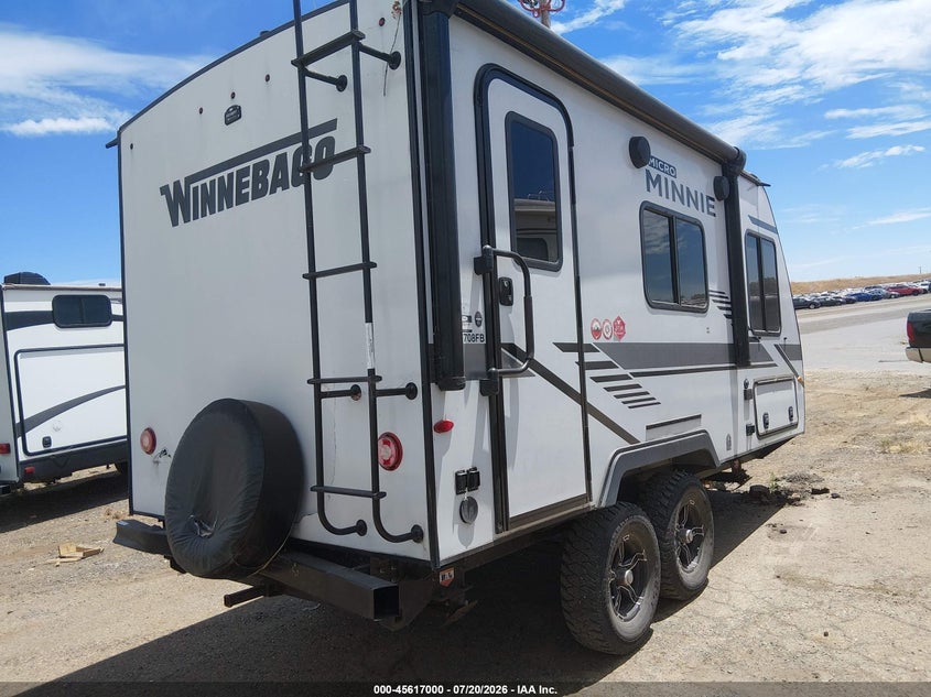 2022 WINNEBAGO M-1708FB auction photo 4