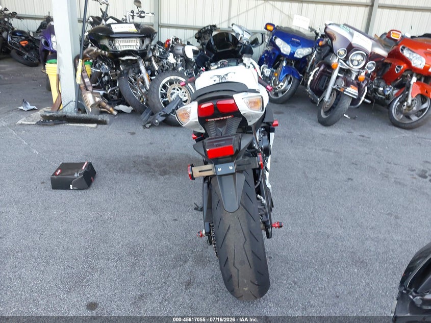 2025 Suzuki Gsx-R750 VIN: JS1GR7MA1S7101682 Lot: 45617055