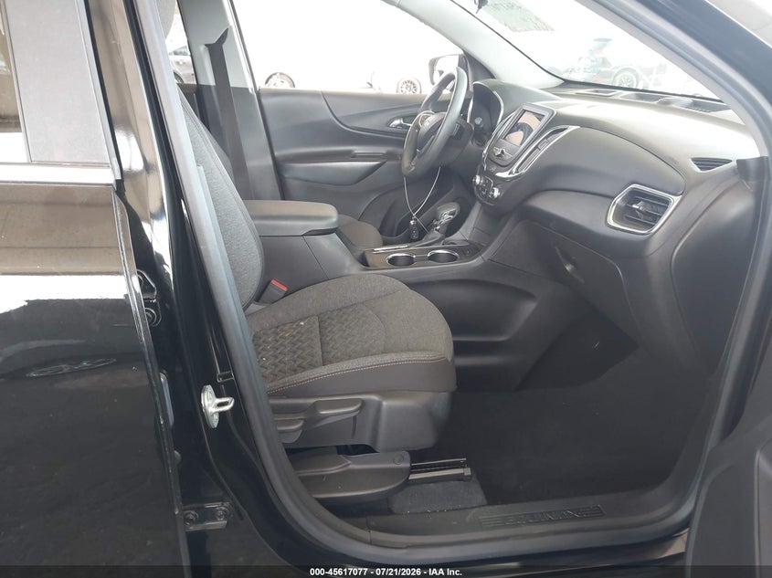 2022 CHEVROLET EQUINOX auction photo 5