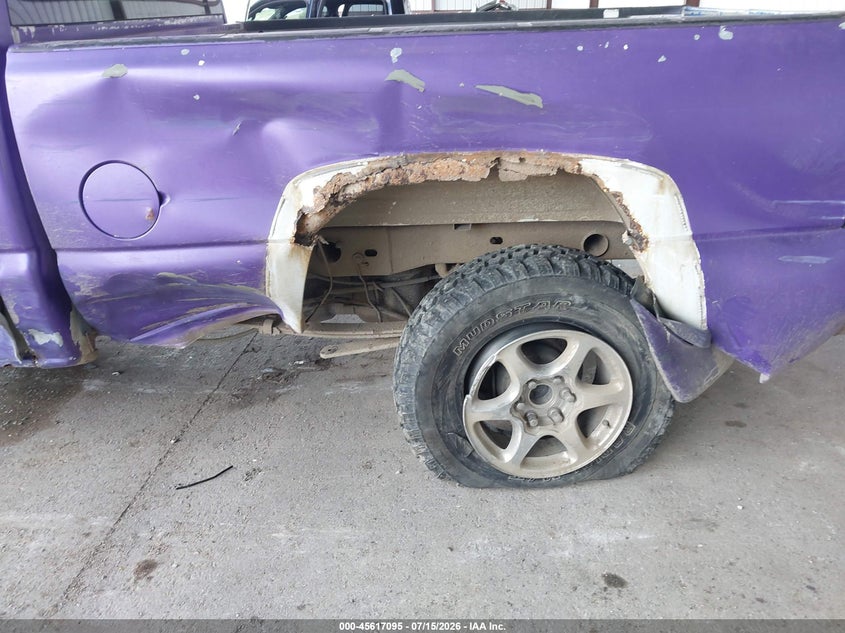 2003 CHEVROLET SILVERADO 1500 auction photo 6