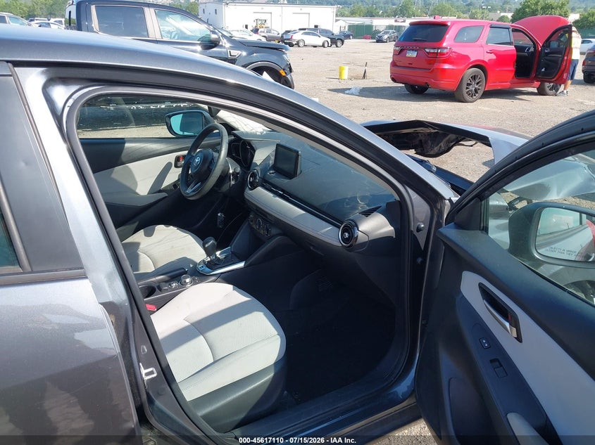 2019 Toyota Yaris Le VIN: 3MYDLBYV4KY513198 Lot: 45617110