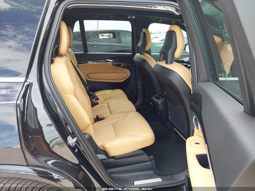 2018 Volvo Xc90 T5 Momentum VIN: YV4102CK3J1342614 Lot: 45617136