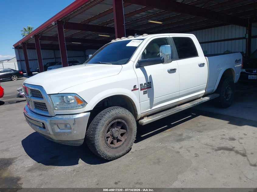 Vin: 3c6ur5fl9hg547689, lot: 46115670, ram 2500 laramie  4x4 6'4 box 20172