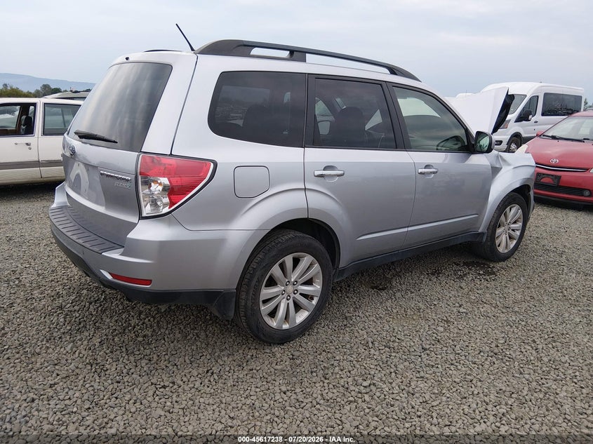 Vin: jf2shadc7ch418364, lot: 46115688, subaru forester 2.5x premium 20124
