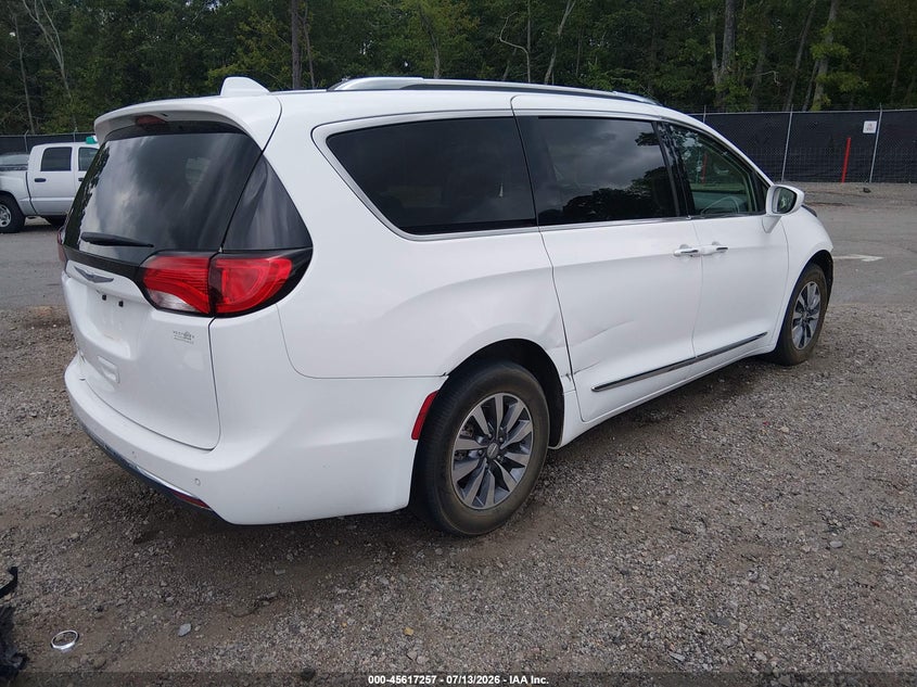 2020 CHRYSLER PACIFICA auction photo 4
