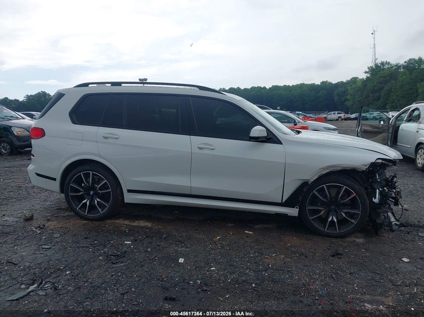 BMW X7 - zdjecie 14