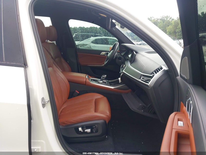 2022 BMW X7 auction photo 5