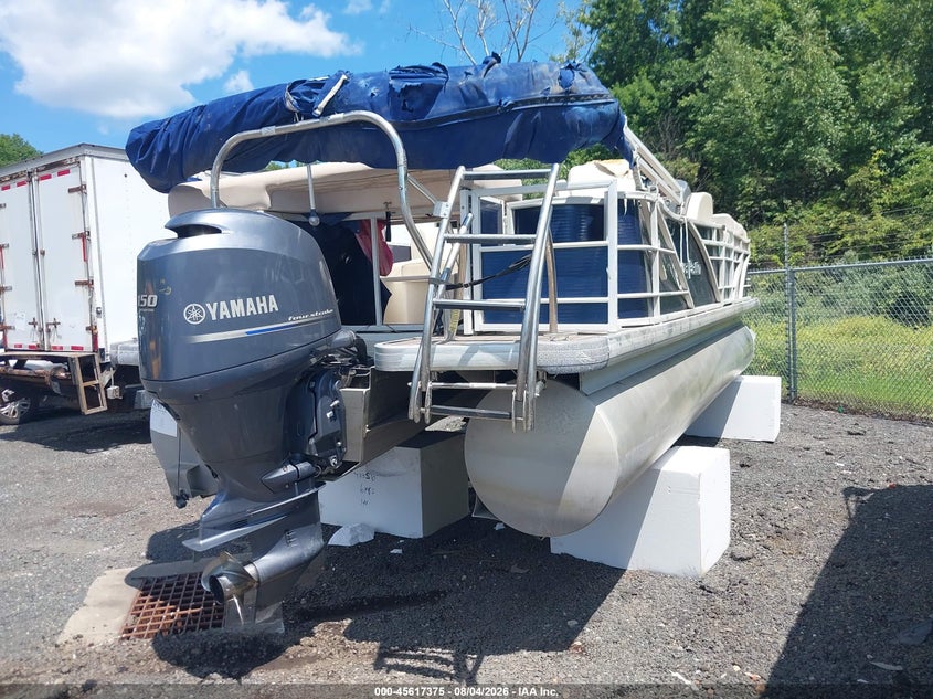 2013 GODFREY PONTOON auction photo 4