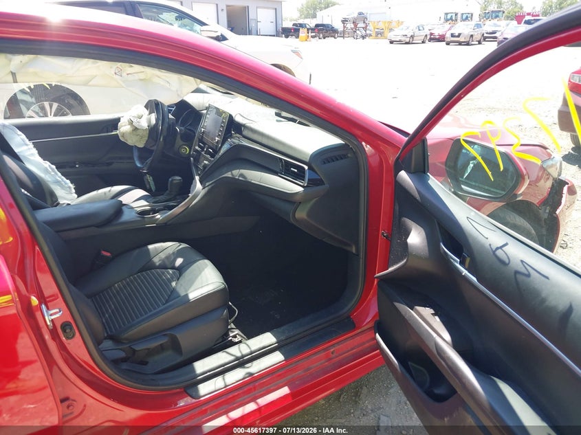 2021 TOYOTA CAMRY auction photo 5