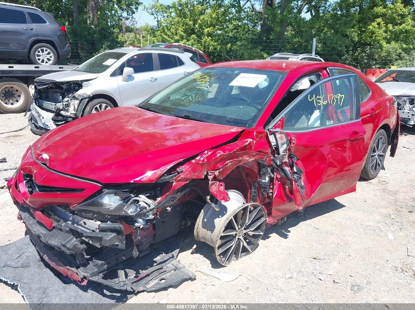2021 TOYOTA CAMRY auction photo 6