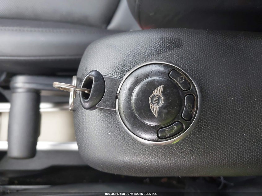 2011 MINI COOPER S COUNTRYMAN · Фото 11