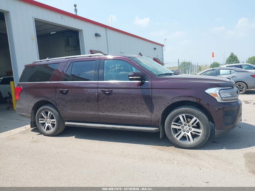 2024 Ford Expedition Xlt Max VIN: 1FMJK1J89REA51677 Lot: 45617470