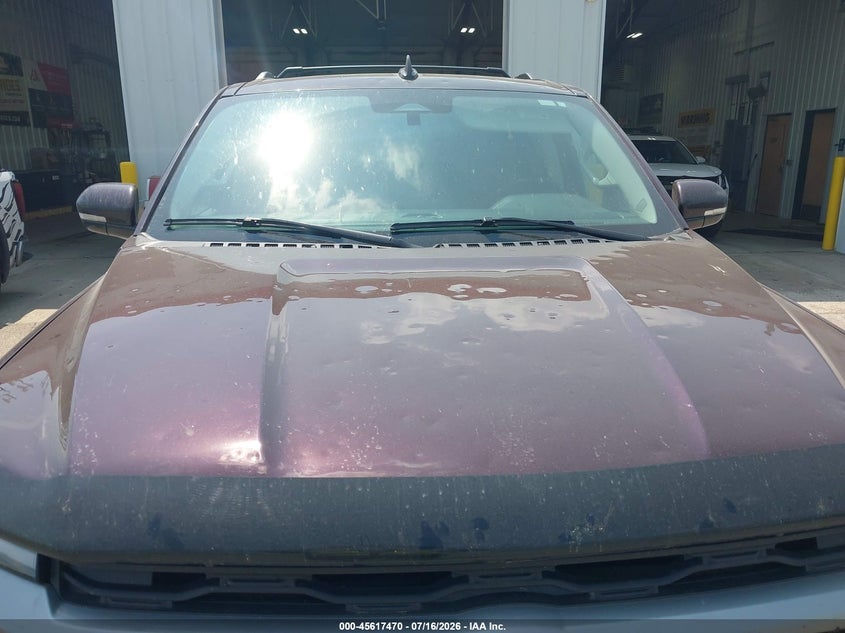 2024 FORD EXPEDITION auction photo 6